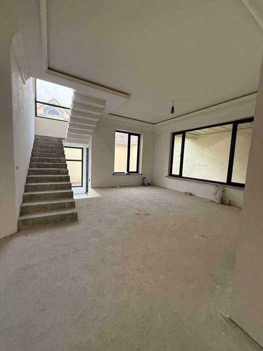 ПРОДАЕТСЯ 2.7 соток Участок Ор.р: Исломобод махалля, Зенит