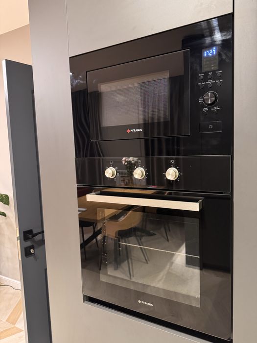 Микровълнова за вграждане PYRAMIS 30 black