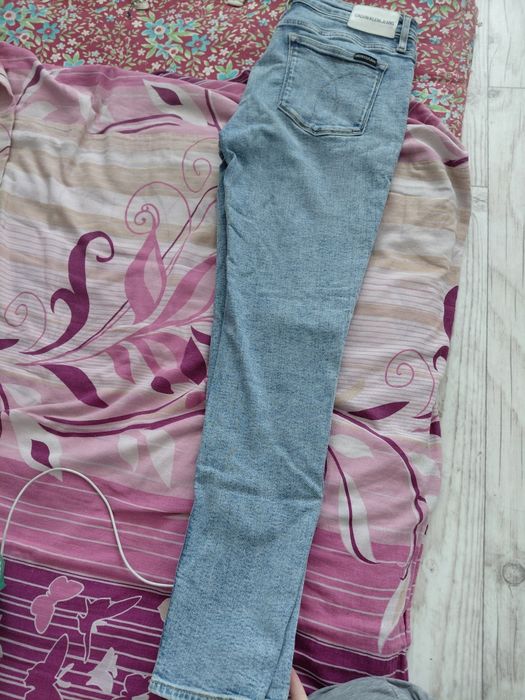 Джинсы скинни Calvin Klein