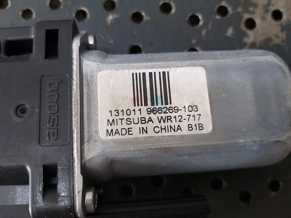 Motoras macara dreapta fata volvo xc60 966269103