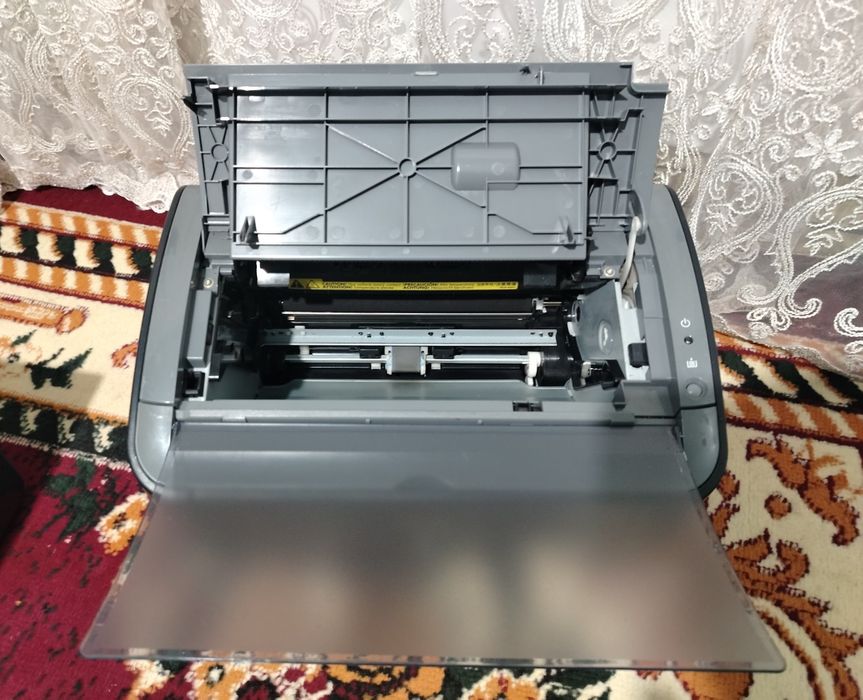 Canon 2900 printer sotiladi