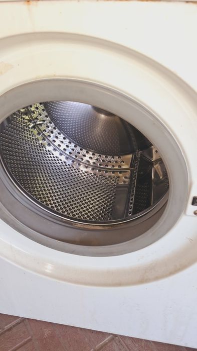 Продам машинка автомат б/у