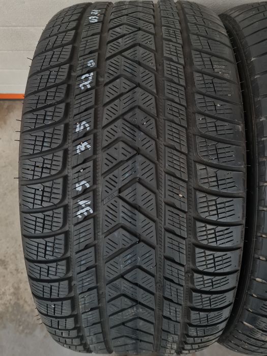 Зимни гуми Спорт П.PIRELLI Scorpion 315 35 R22  275 40 R22 дот 3821