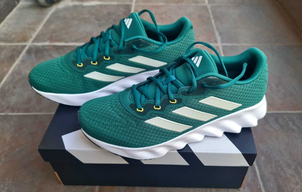 Adidas Нови маратонки