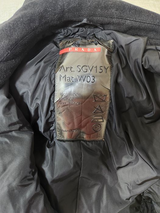 Vind geacă Prada originală