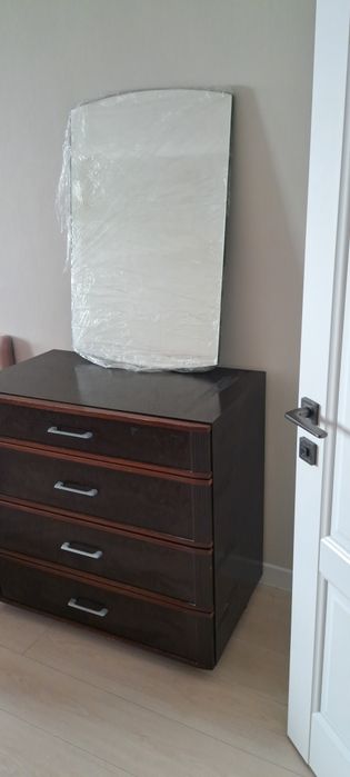Камод из МДФ с зеркалом