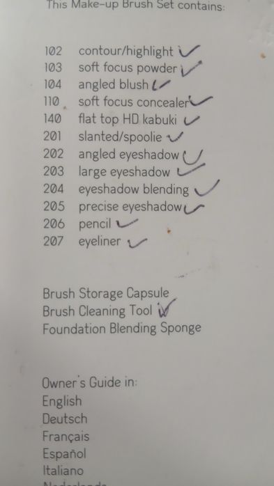 Set pensule machiaj NIRE, noi  cu  etichetă