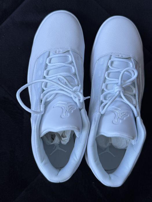 Jordan Max Aura 2 White