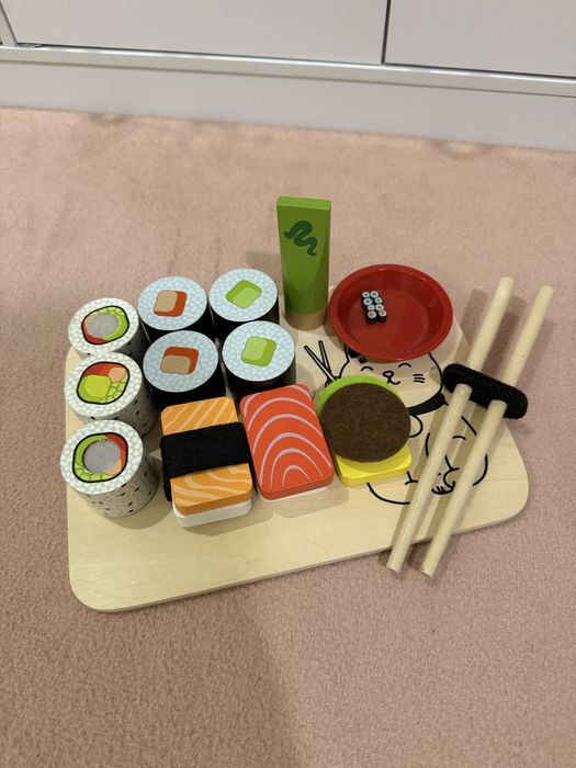 Set sushi jucarie lemn