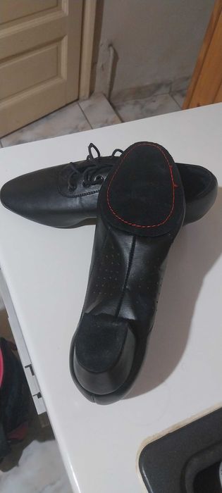 pantofi dans sportiv latin