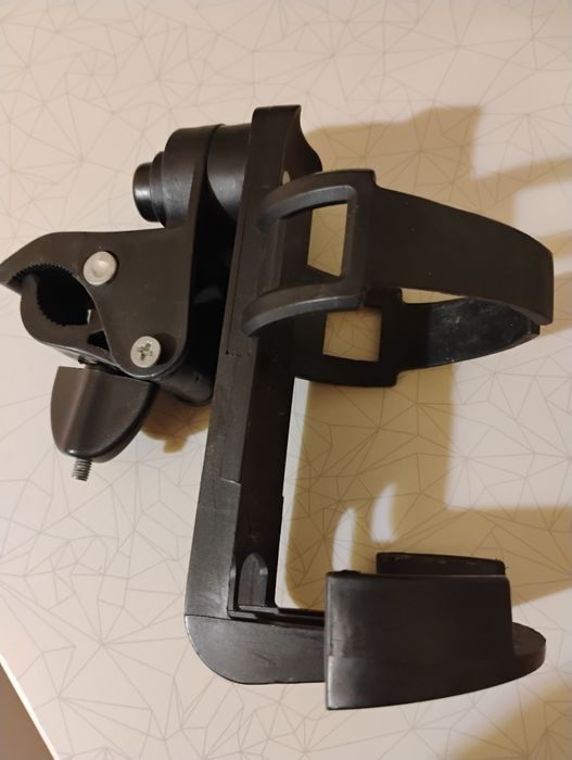 Държач за чаша за количка