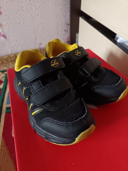 Кроссовки для мальчика