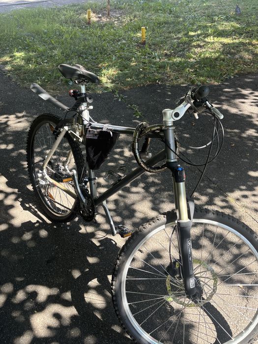 Bicicleta Specialized full suspension