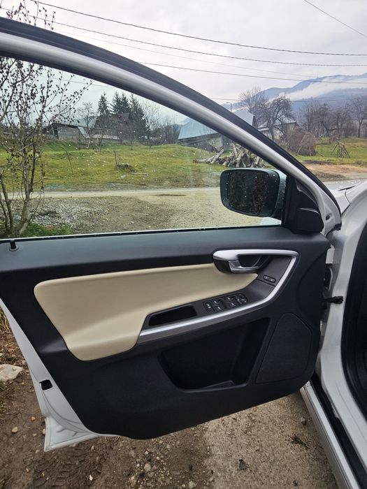 Volvo XC 60 r-design