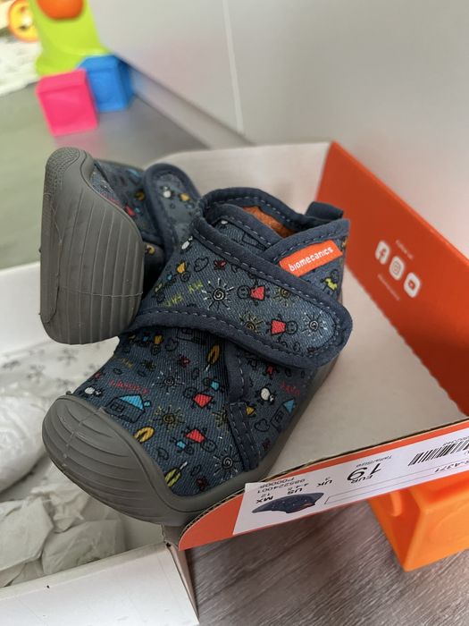 Papucei Biomecanics marime 19