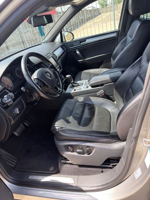 Volkswagen Touareg 3.0 V6 TDI 262 CP