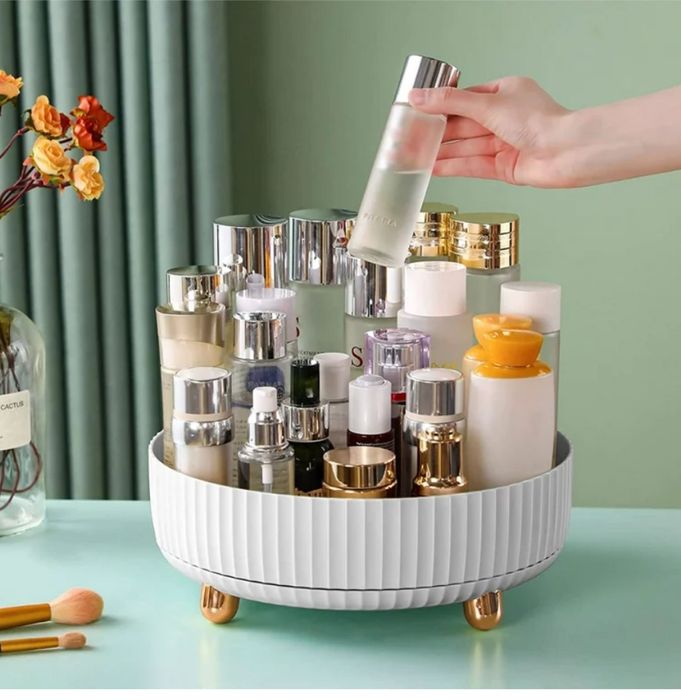 makiyaj nabor uchun organayzer