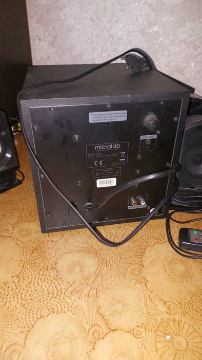 Колонки с усилительем