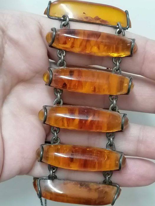 Винтидж, немска, масивна сребърна гривна Fishland с балтийски кехлибар