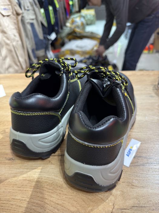 спец обувь  оптом  спец одежды