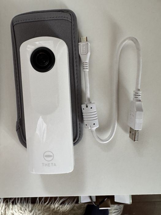 Aparat foto Ricoh Theta SC2