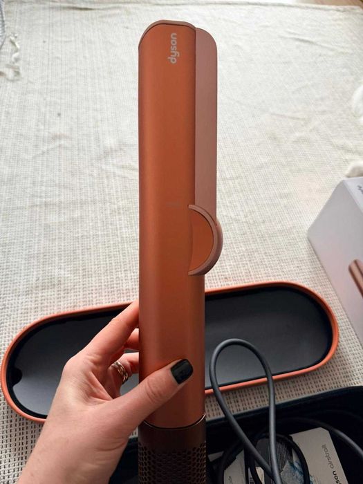 Dyson Airstrait nou, desigilat, cu factura si garantie