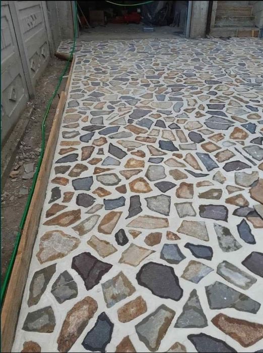 Vând piatră și montez oriunde în țară 120 lei mp dată la gata