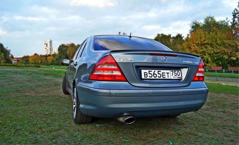 Бампер на мерседес 203 амг