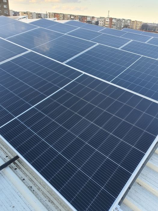 Spalare /curatare profesionala panouri fotovoltaice Arad si Timisoara
