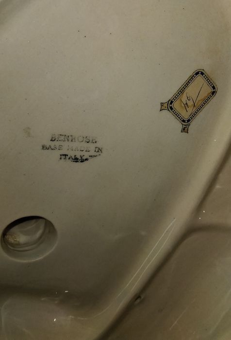 Порцеланова статуетка Benrose,  в стил Capodimonte.