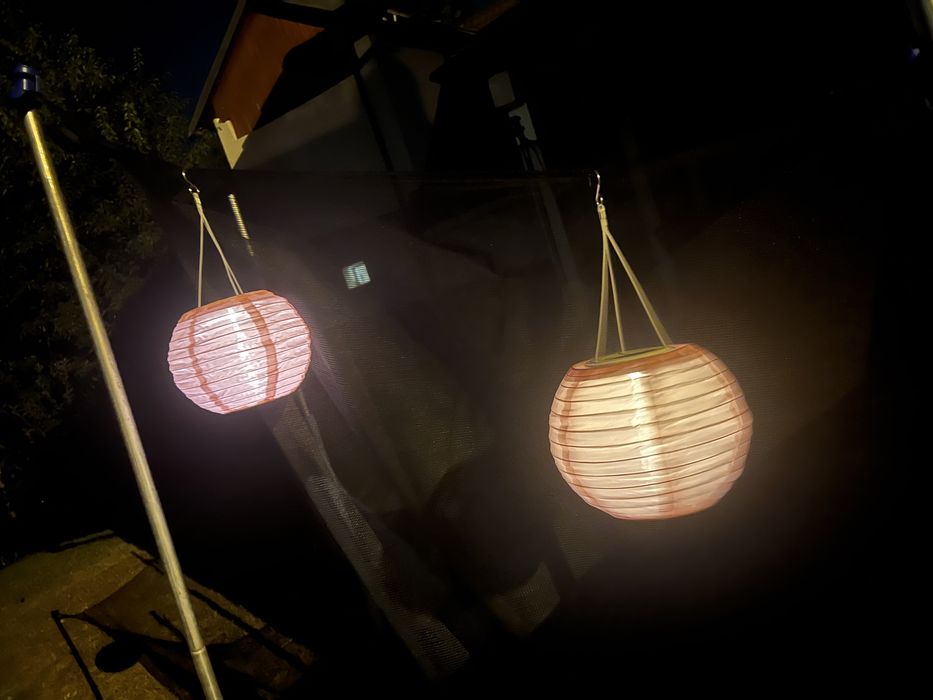 Lampi solare cu lampion
