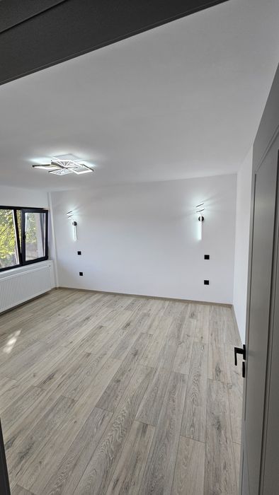 Apartament  de vanzare!