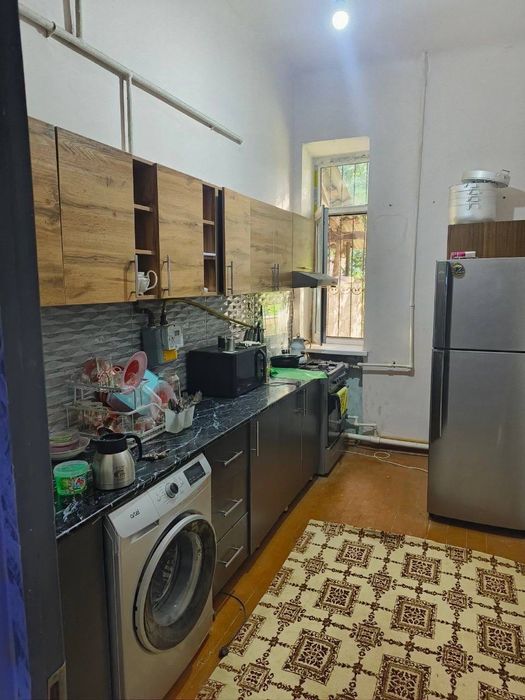 Сдаётся 2х комнатная квартира 
C обстановкой горде Алмалыке