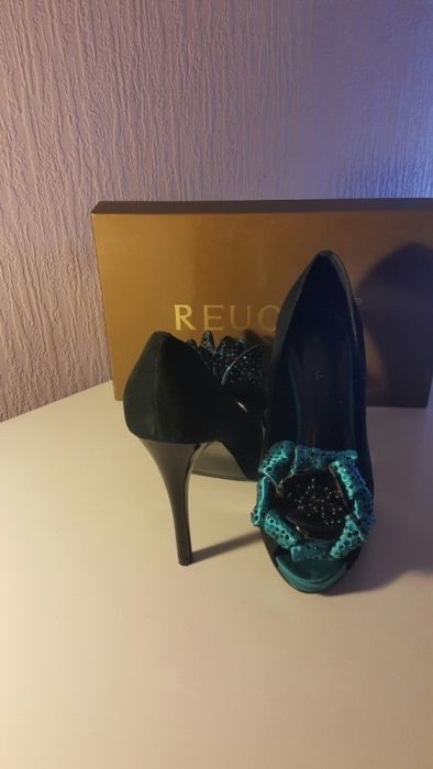 Продам женскую обувь, туфли.