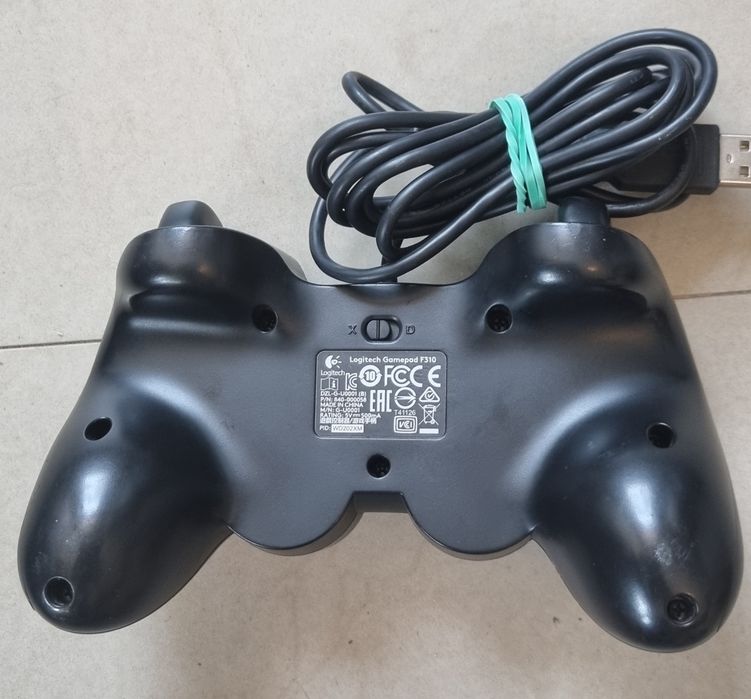 Logitech Gamepad F310 – Controller PC USB, original, perfect funcțional