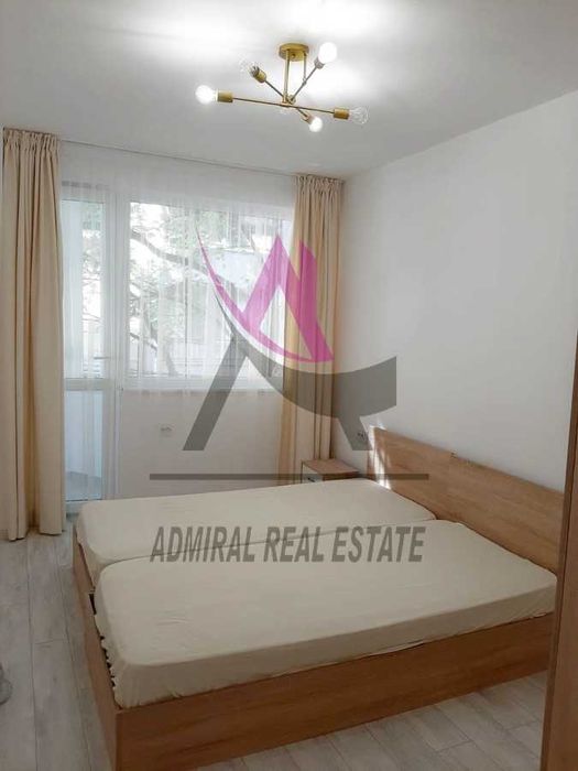 Дава се под наем Тристаен апартамент в Варна, Център - 70 кв.м за 560.49 € - Снимка #2