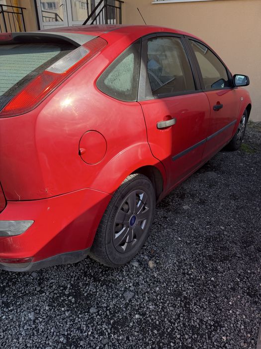 Ford Focus 1.6 benzină