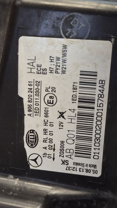 Оригинален  десен фар Hella  за  Mercedes  Sprinter  2013-2018г