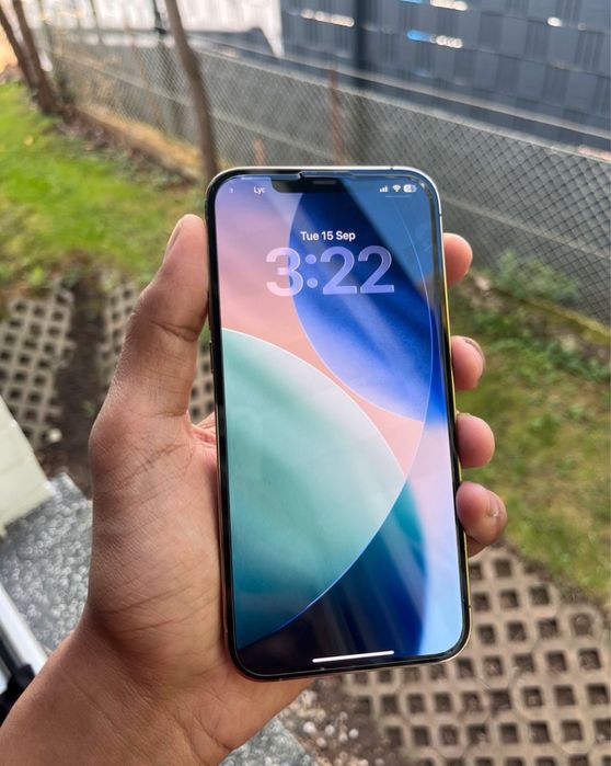 Iphone 12 pro max   liber de retea