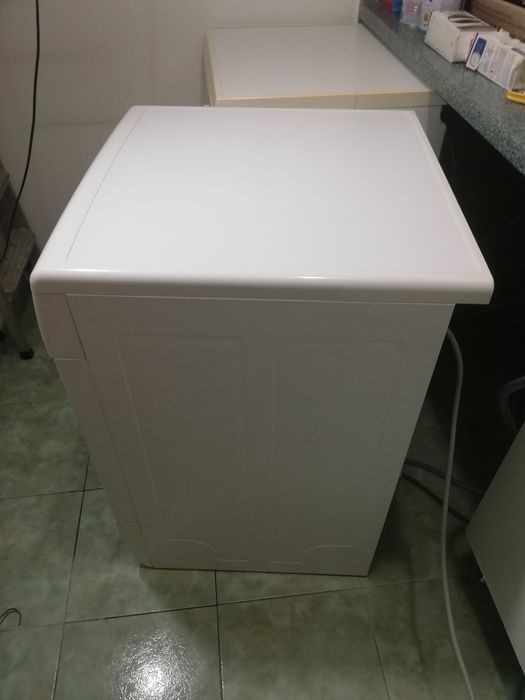 Продавам сушилня Whirlpool 6 sense