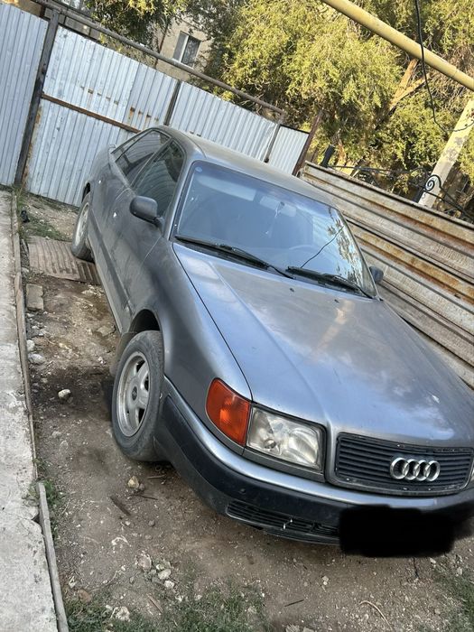 Продам машину AUDI 100С4