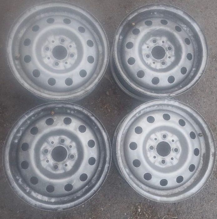 Продам колеса с дисками r14