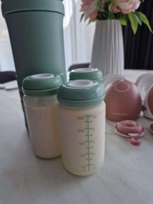 Смарт двойна електрическа помпа за кърма Momcozy M9 Hands-Free, с моби