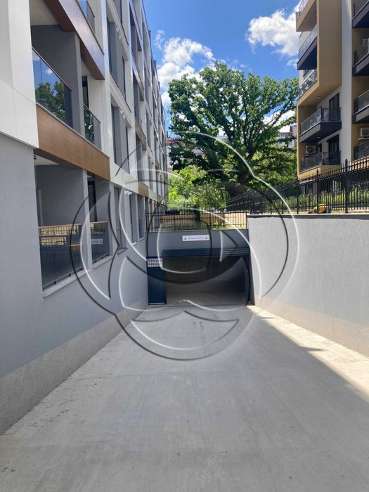 Дава се под наем Гараж / Паркомясто в София, Малинова долина - 50 кв.м за 210 € - Снимка #8