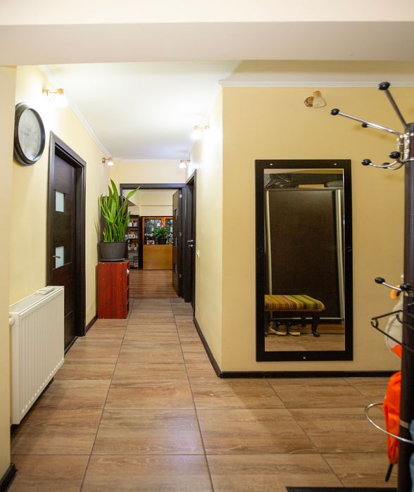 Apartament 3 camere decomandat complet mobilat și utilat