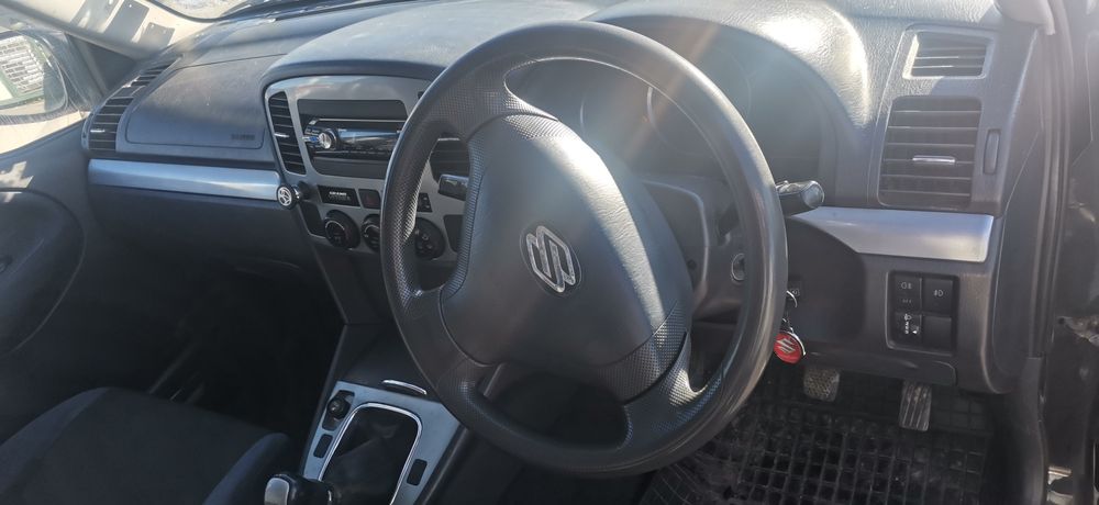 Suzuki grand Vitara 2003g 2.0 i газ ДЕСЕН  ВОЛАН