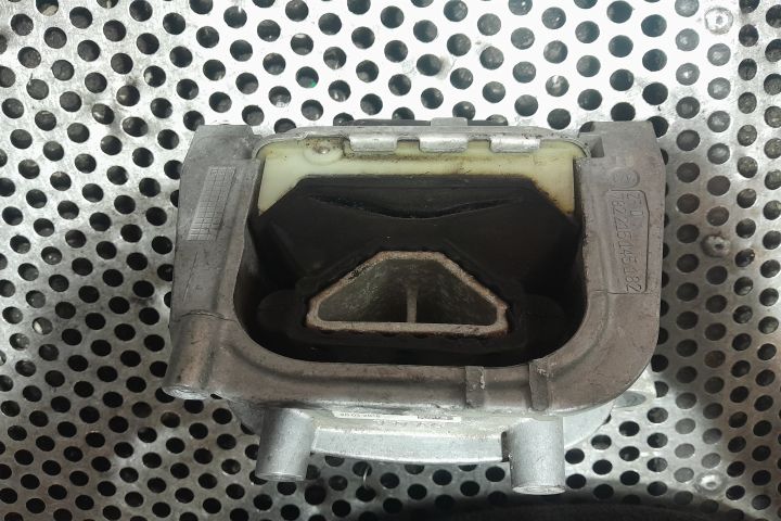 Suport motor 5Q0199262DE 5Q0199262DE Seat Ibiza a 5-a generatie KJ