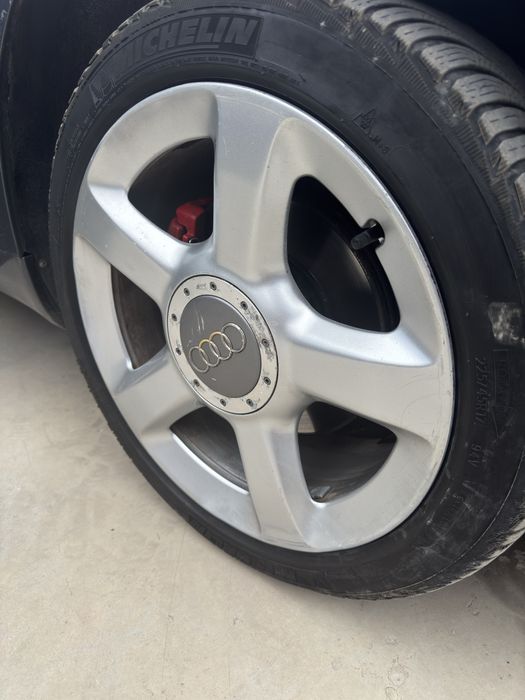 De vanzare janta r17 audi.