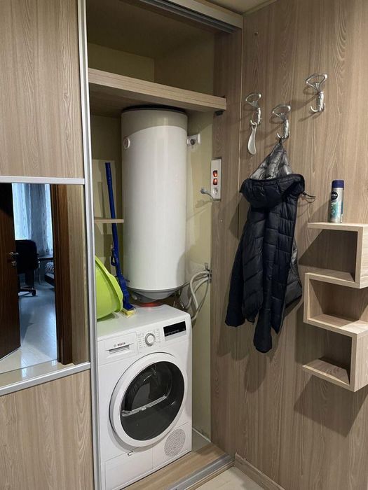 Дава се под наем Тристаен апартамент в Бургас, Център - 80 кв.м за 747.66 € - Снимка #7