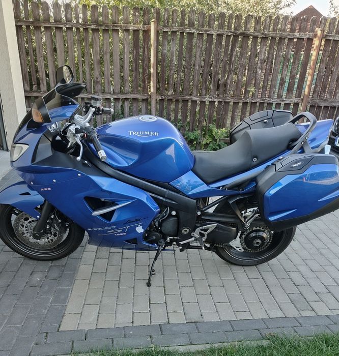 Triumph sprint St 1050